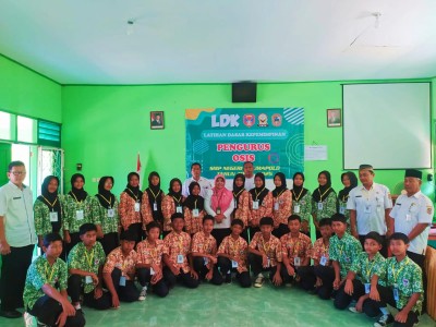 LDKS SMP NEGERI 2 JUMAPOLO