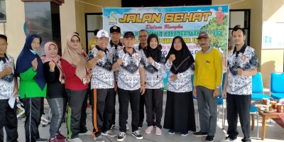 Jalan Sehat Hari Guru Dan Hari jadi Kra.
